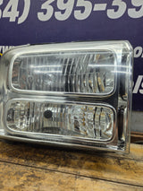 2005-2007 Ford Super Duty F250 F350 F450 F550 RH Passenger Side Composite Head Light