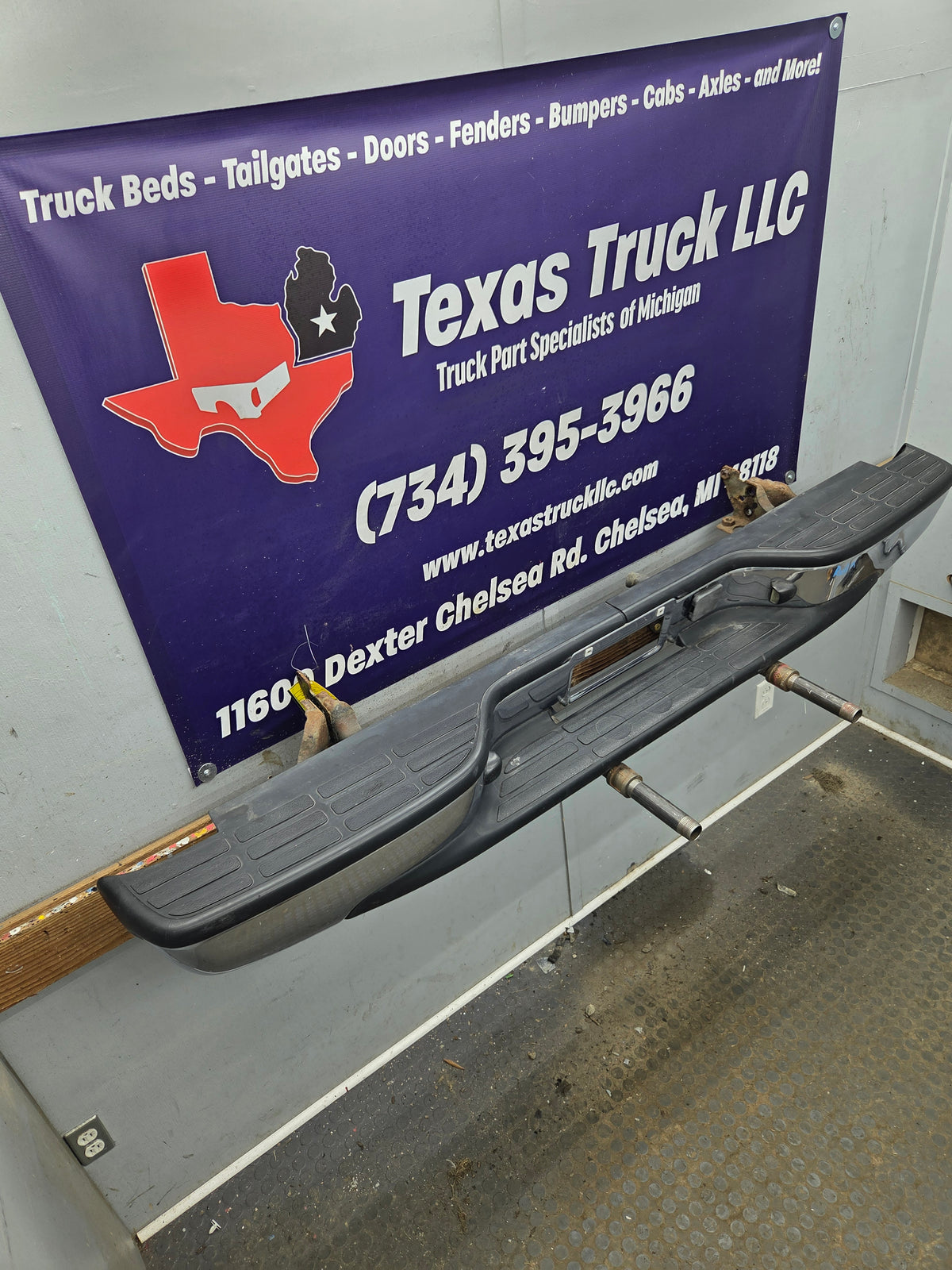 1999-2007 Chevrolet Silverado / GMC Sierra 1500 Rear Bumper