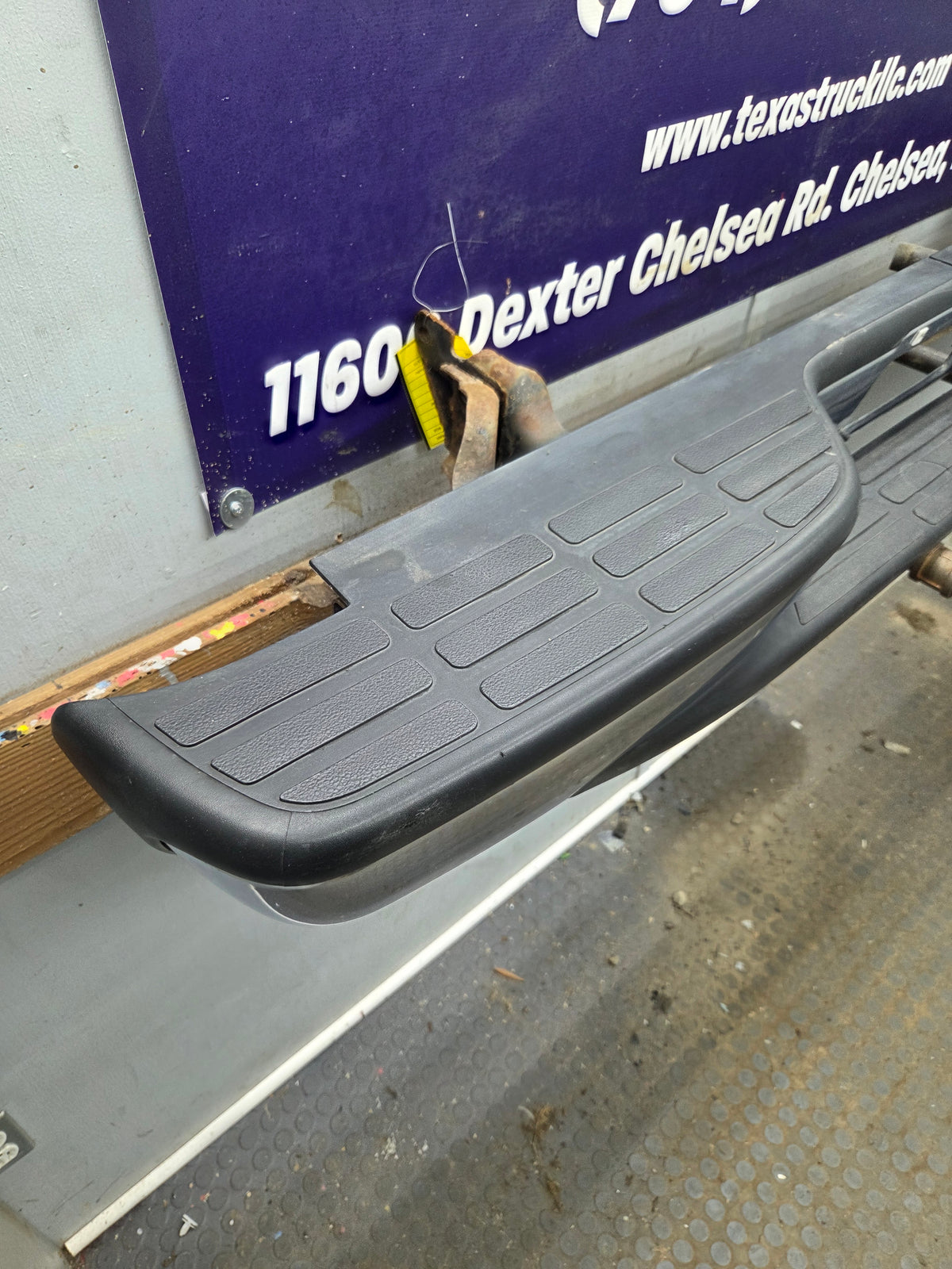 1999-2007 Chevrolet Silverado / GMC Sierra 1500 Rear Bumper