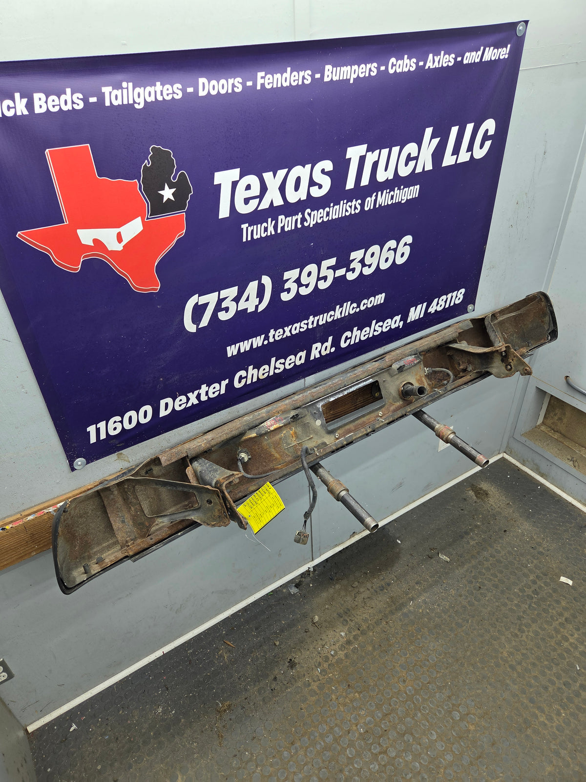 1999-2007 Chevrolet Silverado / GMC Sierra 1500 Rear Bumper