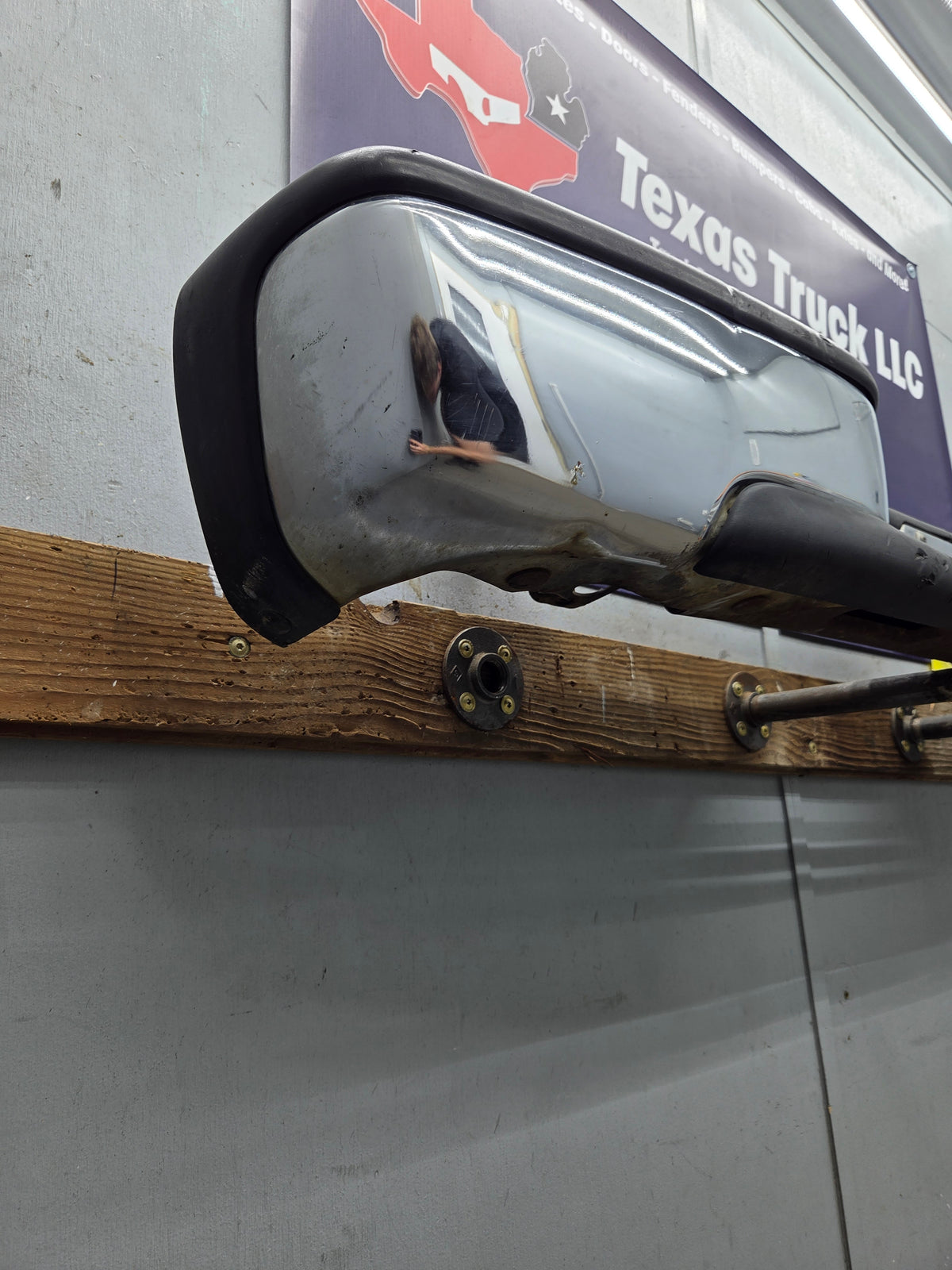 1999-2007 Chevrolet Silverado / GMC Sierra 1500 Rear Bumper