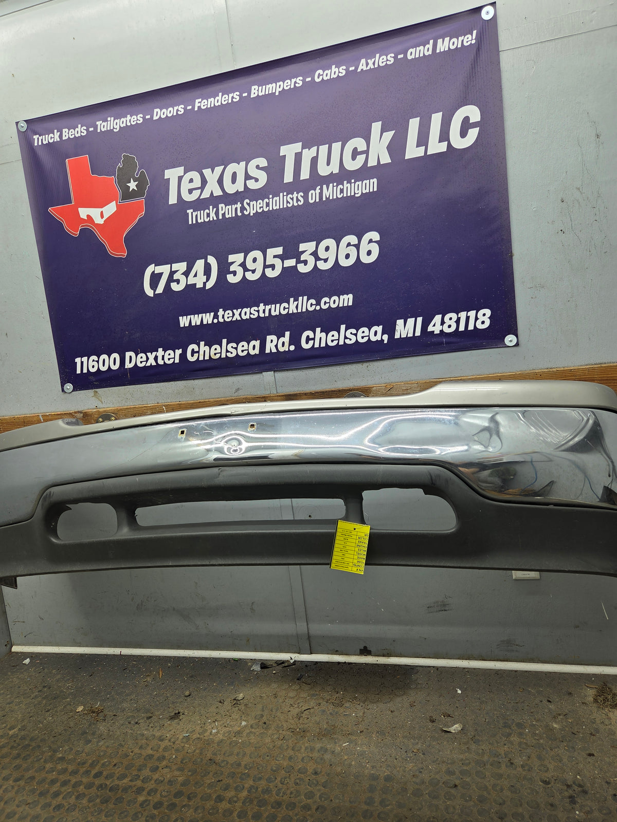 1999-2006 GMC Sierra Yukon 1500 Front Bumper - Chrome