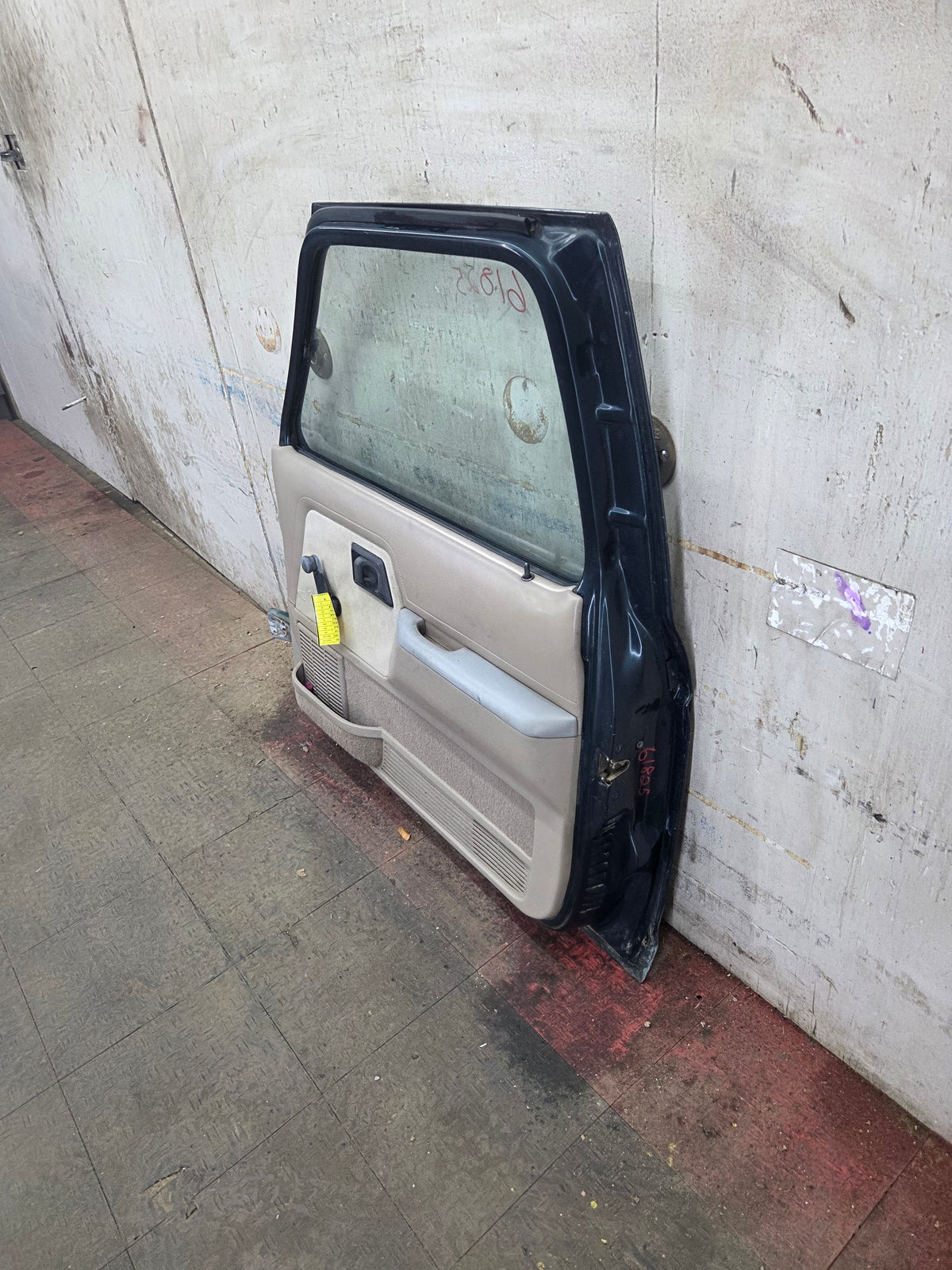 1989-1992 Ford Ranger Passenger Side Front Right Hand Door