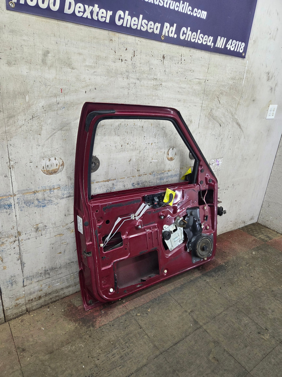 1994-2004 Chevrolet S10 /  GMC Sonoma LH Driver Side Front Door