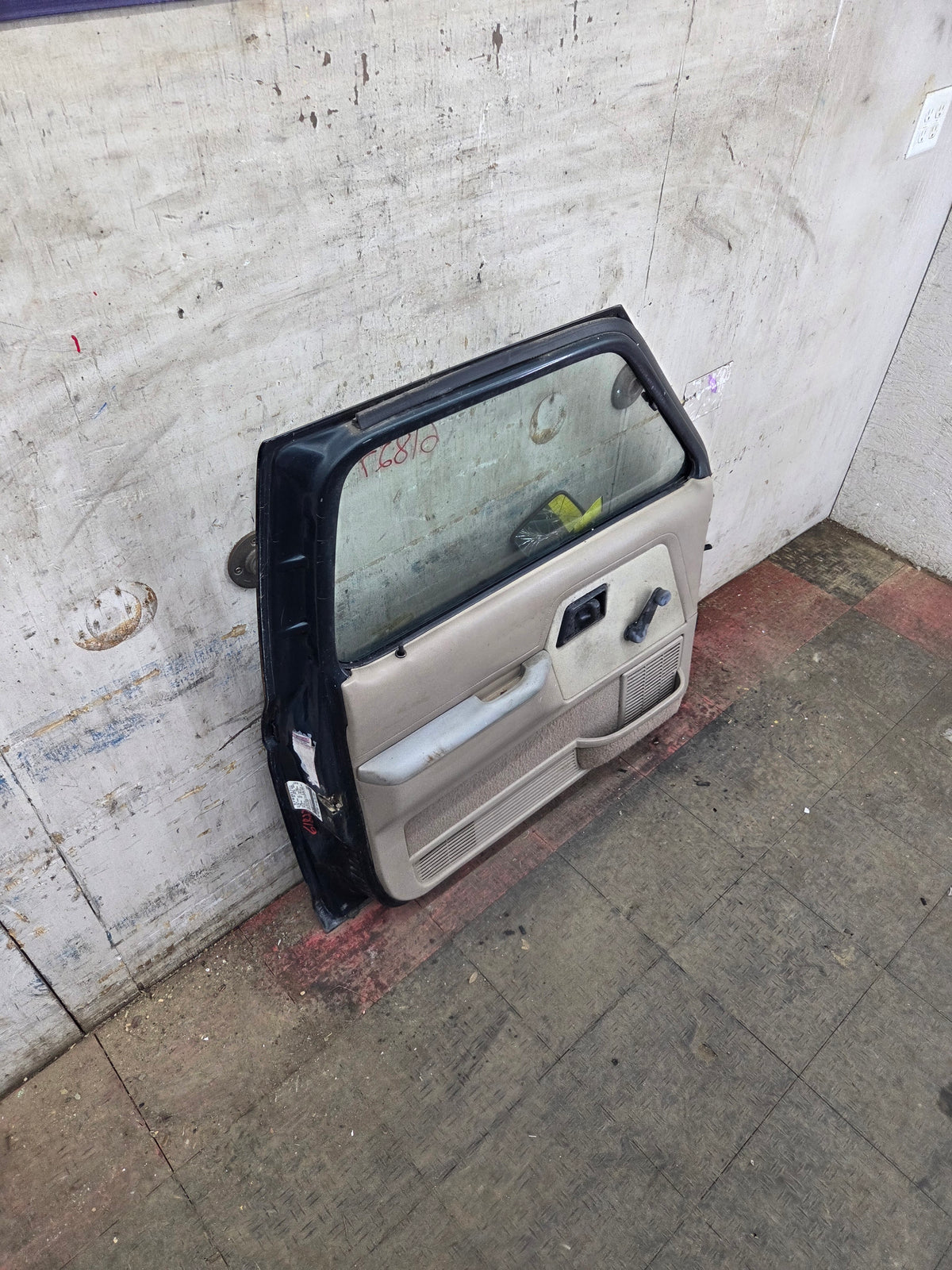 1989-1992 Ford Ranger Driver Side Front Left Hand Door