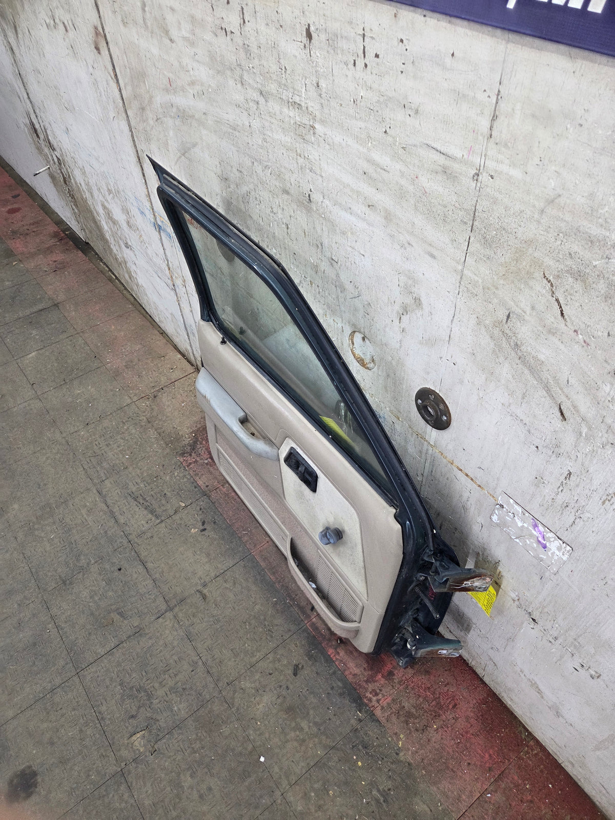 1989-1992 Ford Ranger Driver Side Front Left Hand Door