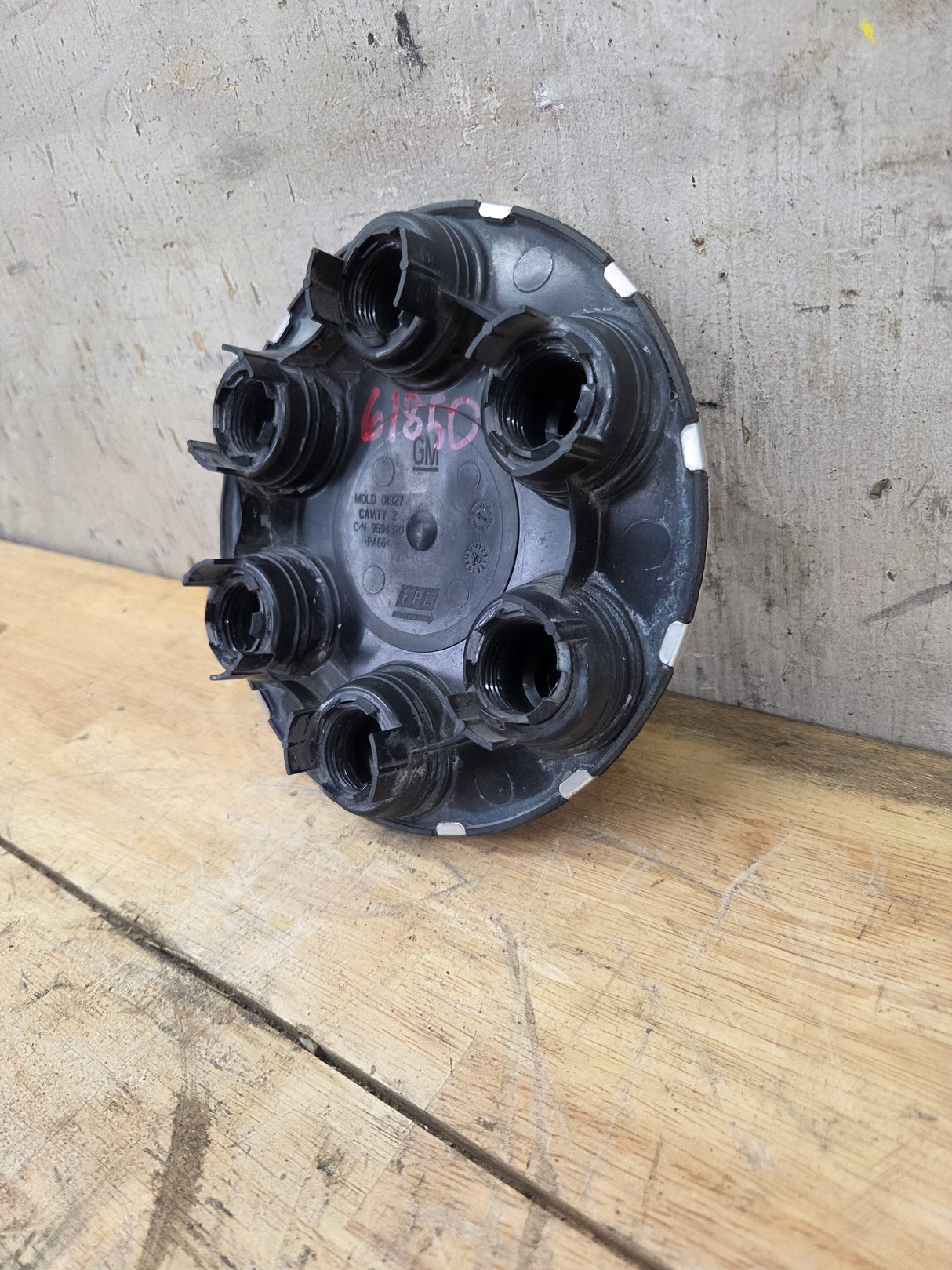 2004-2007 Chevrolet Silverado 1500 Tahoe Suburban 17" Wheel Center Hub Cap 9594520