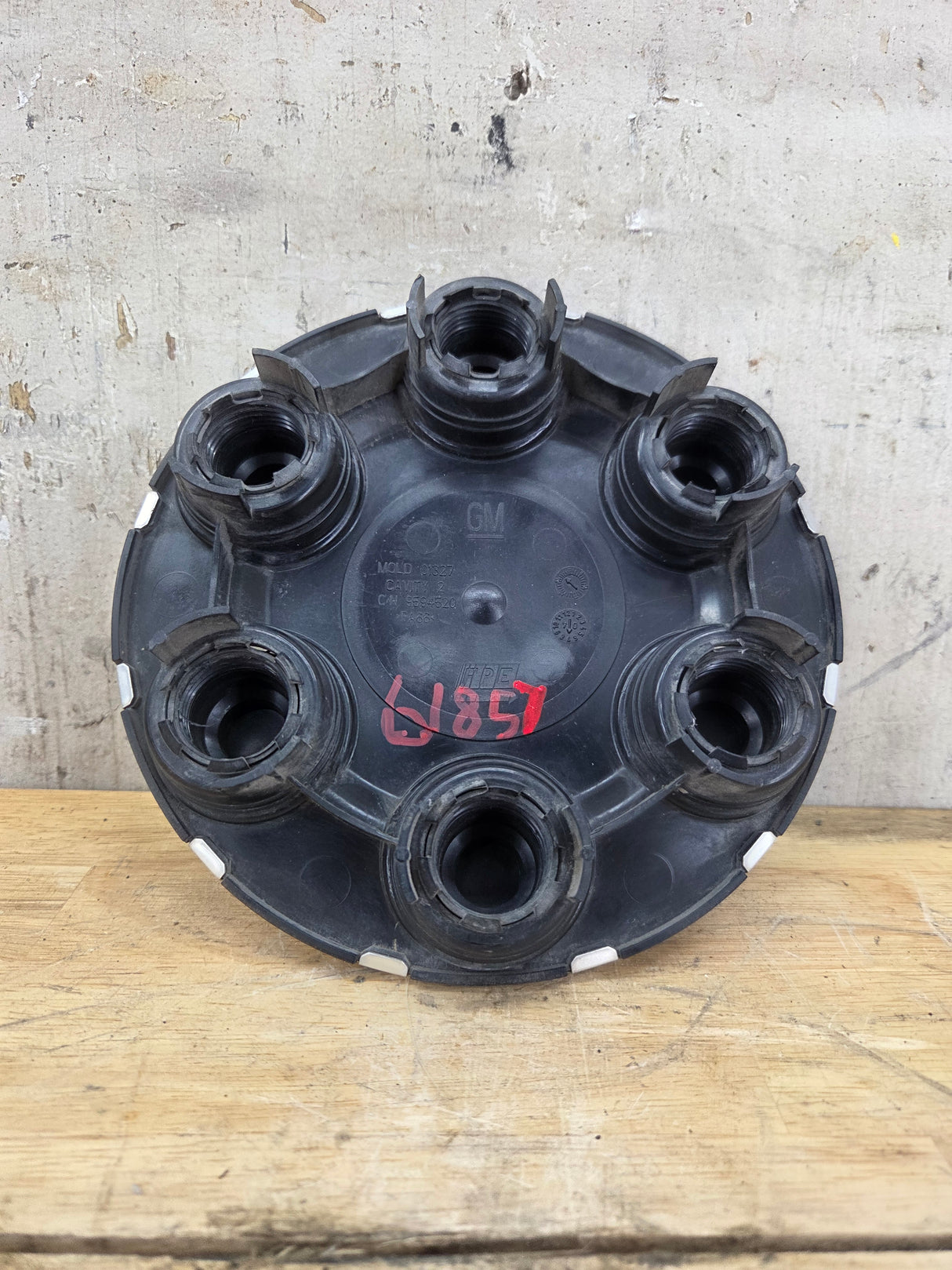 2004-2007 Chevrolet Silverado 1500 Tahoe Suburban 17" Wheel Center Hub Cap 9594520