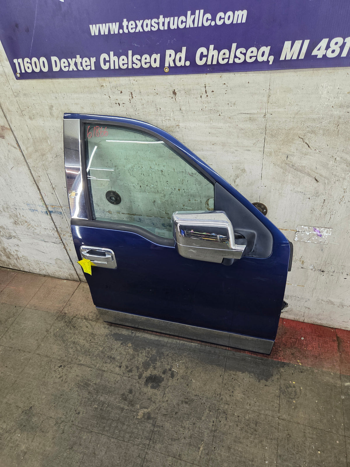 2004-2008 Ford F150 Crew Cab Passenger Side Front Door RH
