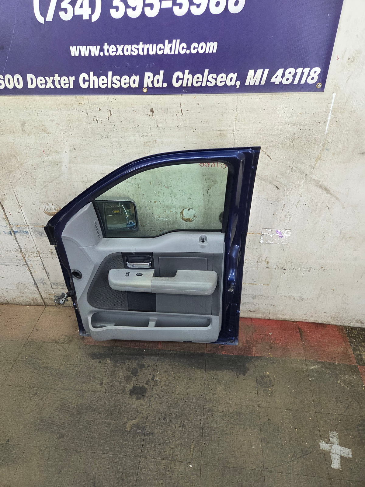 2004-2008 Ford F150 Crew Cab Passenger Side Front Door RH