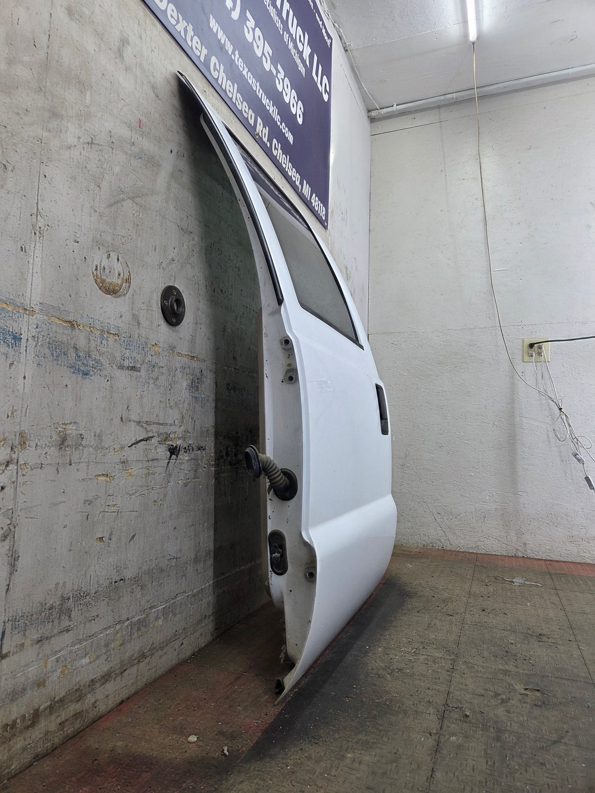 1999-2007 Ford Super Duty LH Driver Side Rear Crew Cab Door F250 F350 F450 F550