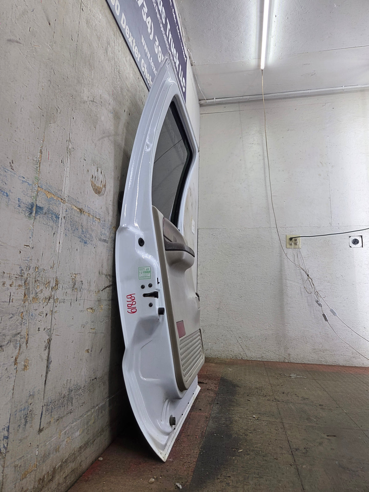 1999-2007 Ford Super Duty LH Driver Side Rear Crew Cab Door F250 F350 F450 F550