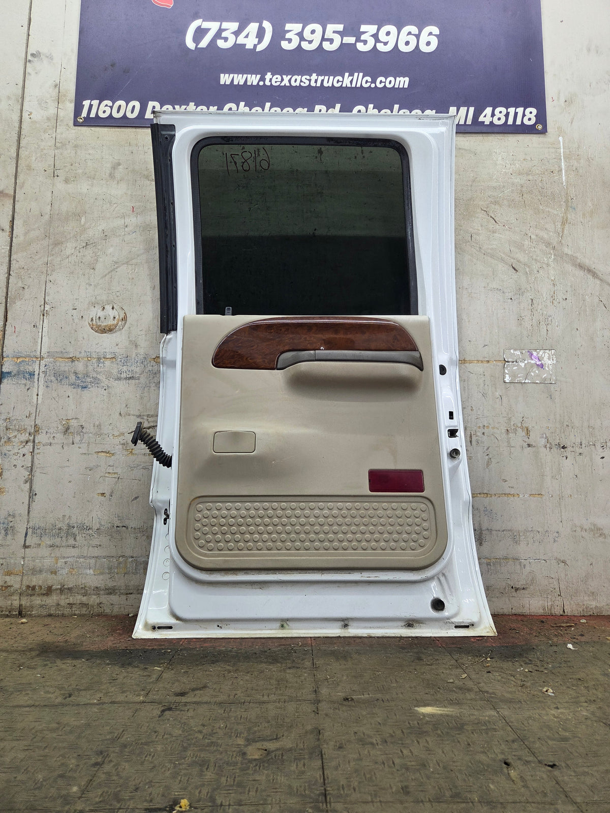 1999-2007 Ford Super Duty RH Passenger Side Rear Crew Cab Door F250 F350 F450 F550