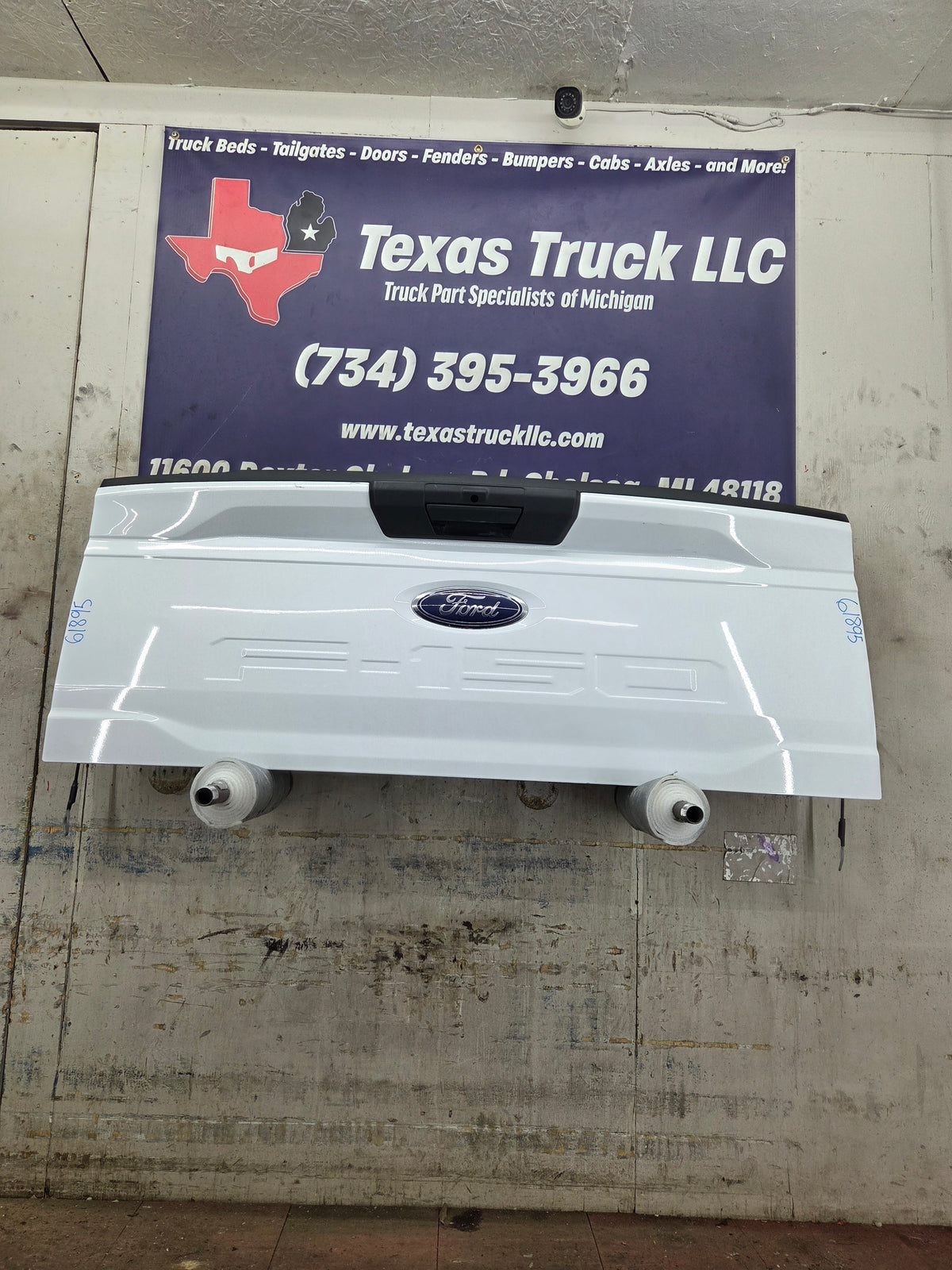 2021-2025 Ford F150 Tailgate - Oxford White