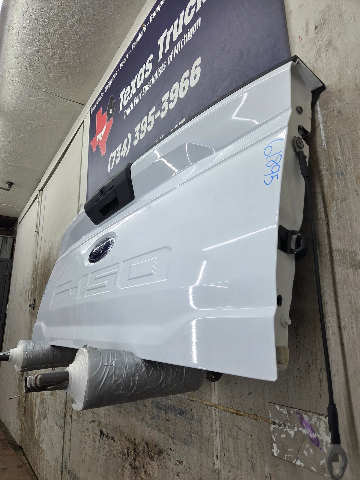 2021-2025 Ford F150 Tailgate - Oxford White