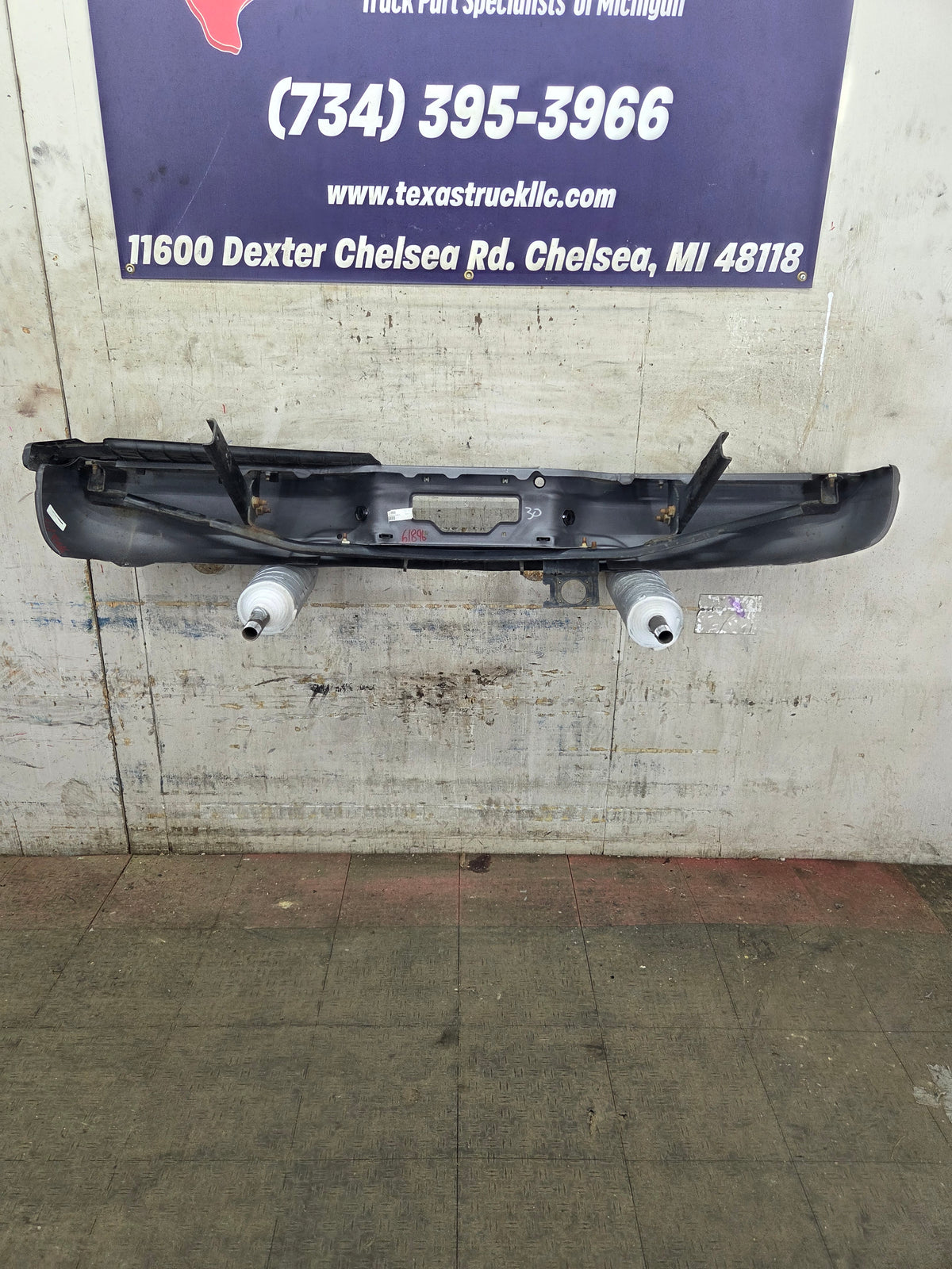 1999-2007 Ford Super Duty F250 F350 F450 F550 Rear Bumper