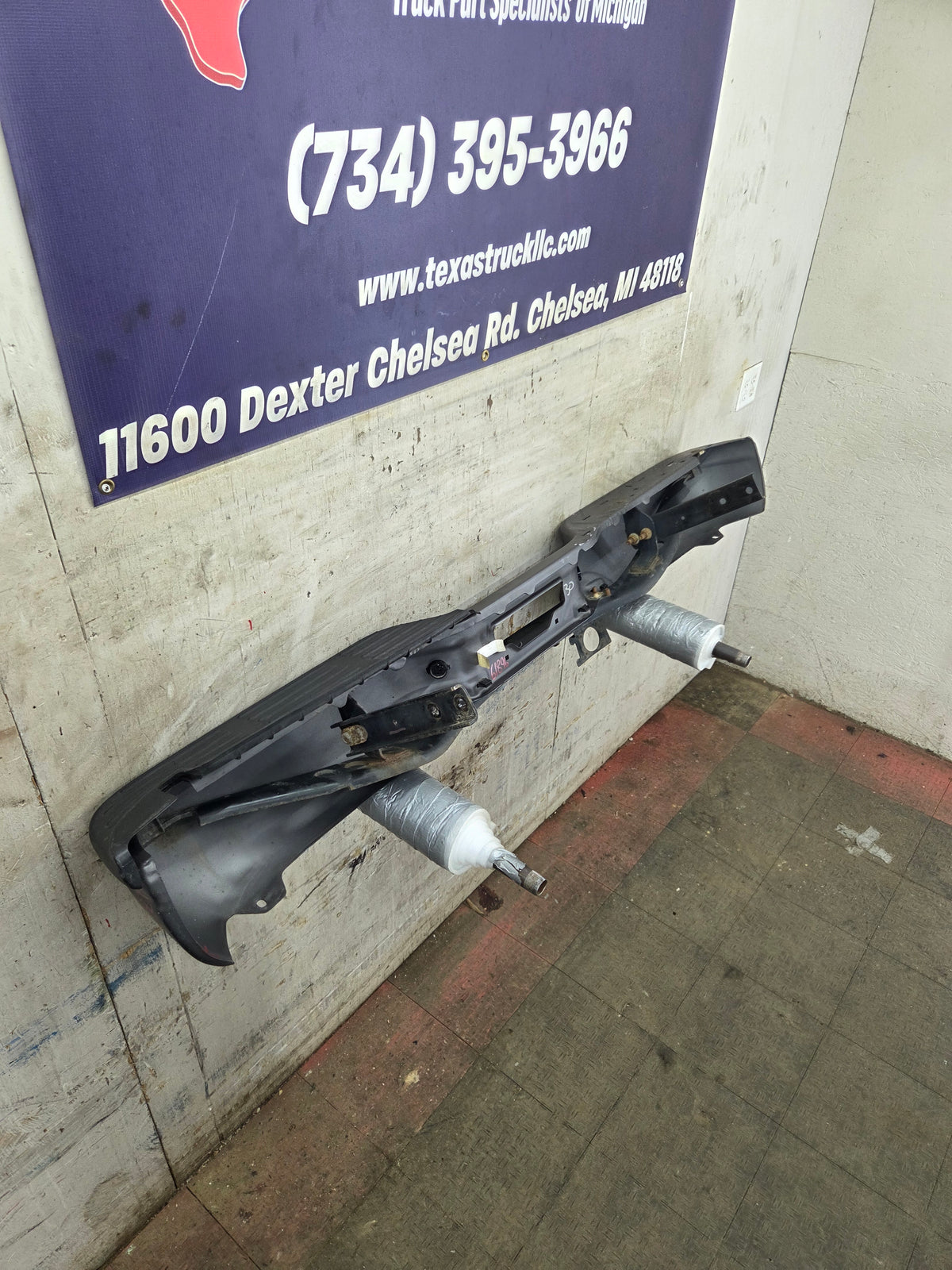 1999-2007 Ford Super Duty F250 F350 F450 F550 Rear Bumper