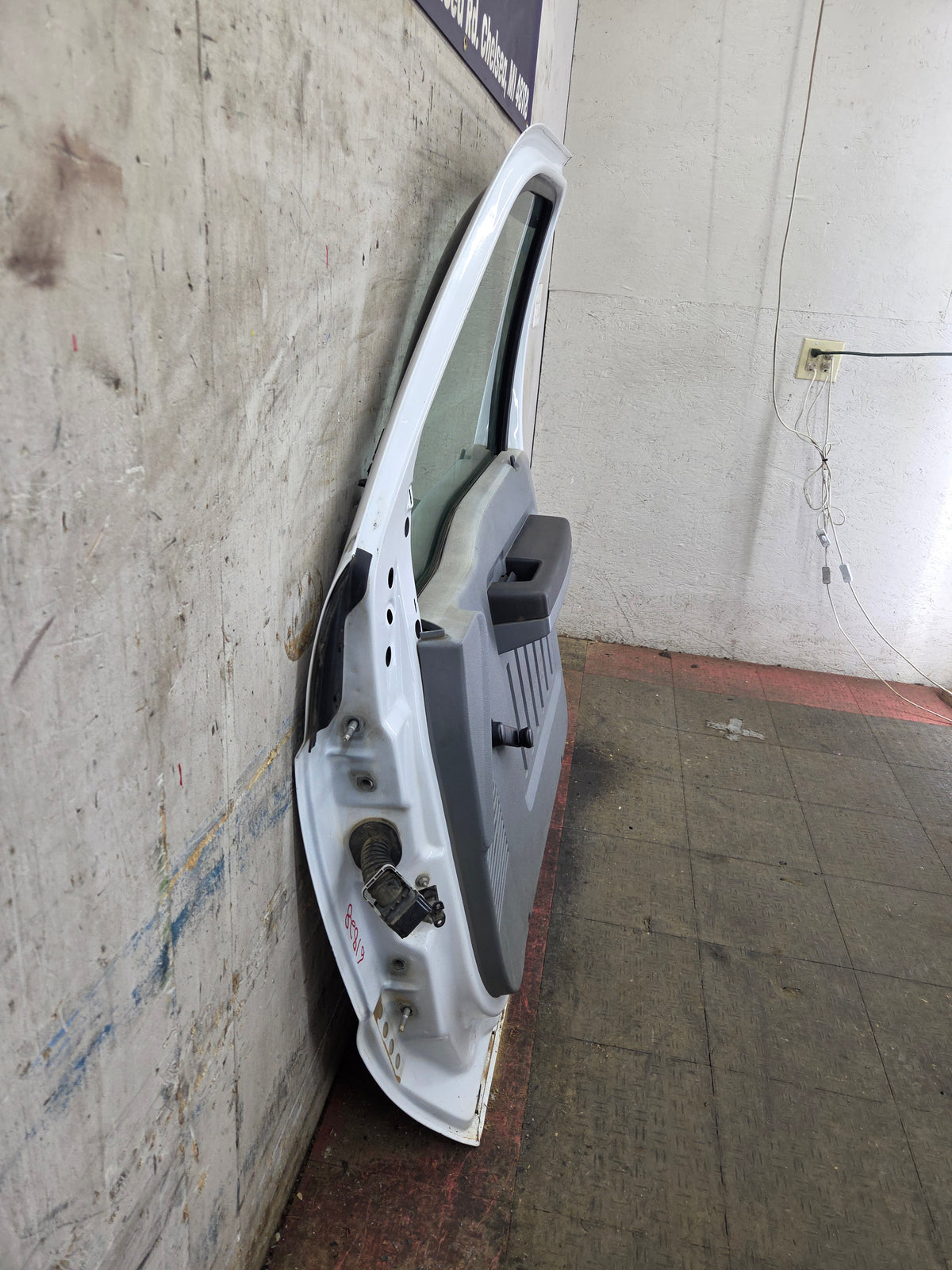 2012-2016 Ford Super Duty RH Passenger Side Front Door F250 F350 F450 F550
