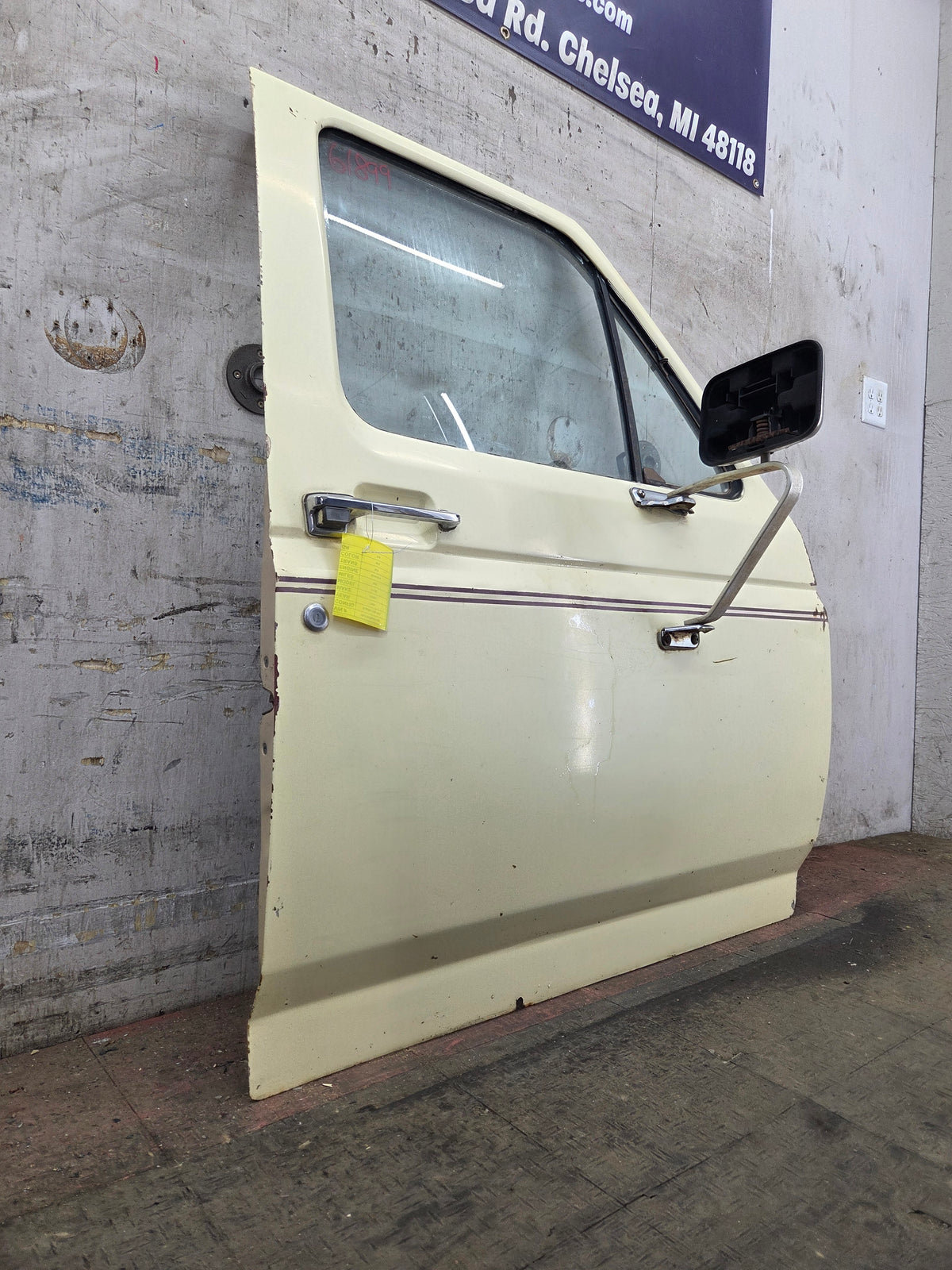 1980-1986 Ford F Series F250 F350 F450 F550 Passenger Side Front Door RH