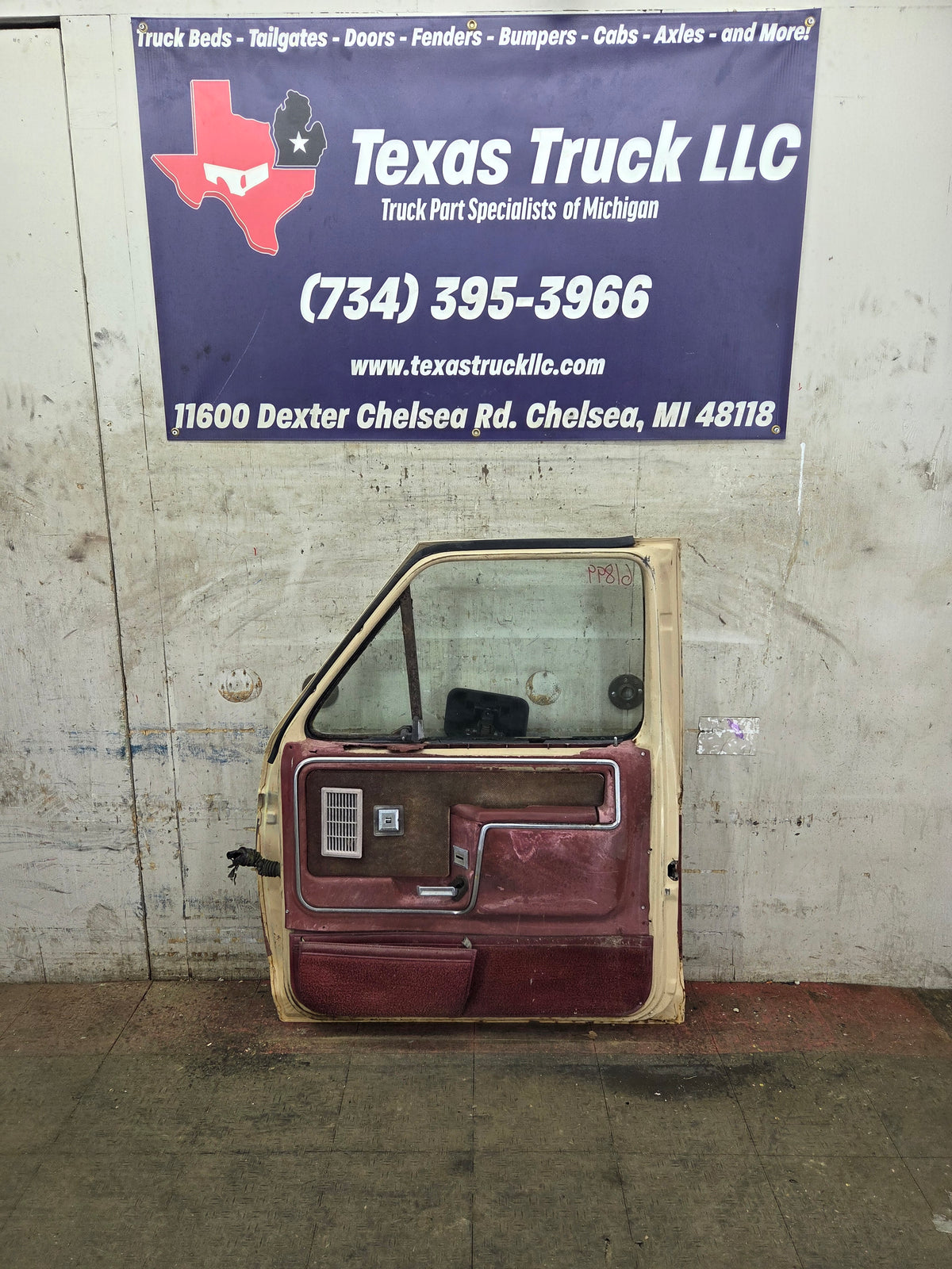 1980-1986 Ford F Series F250 F350 F450 F550 Passenger Side Front Door RH