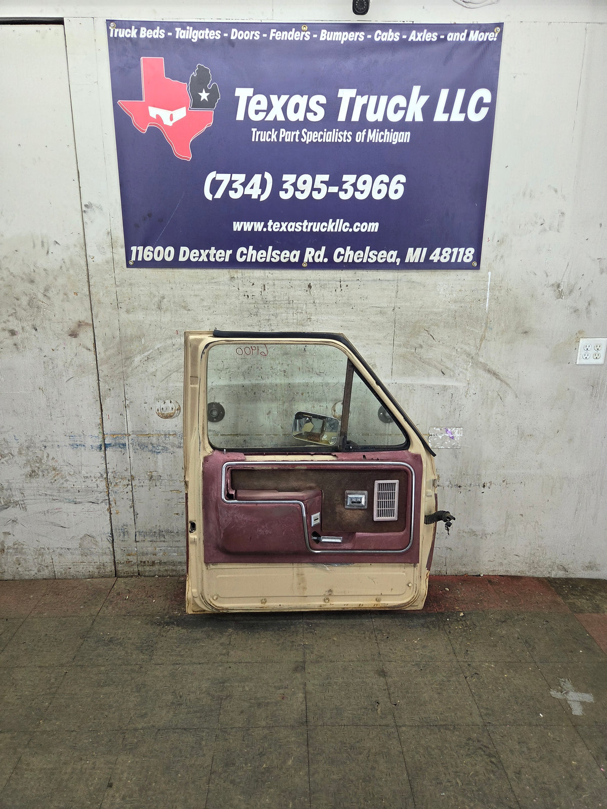 1980-1986 Ford F100 F150 F250 F350 LH Driver Side Front Door