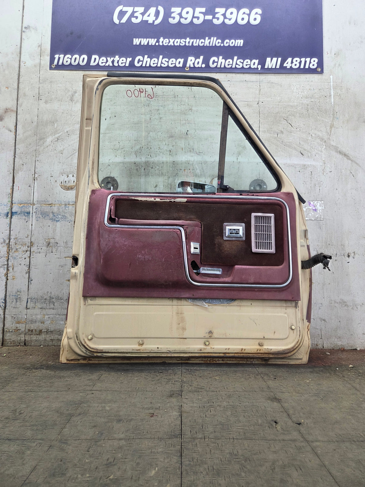 1980-1986 Ford F100 F150 F250 F350 LH Driver Side Front Door