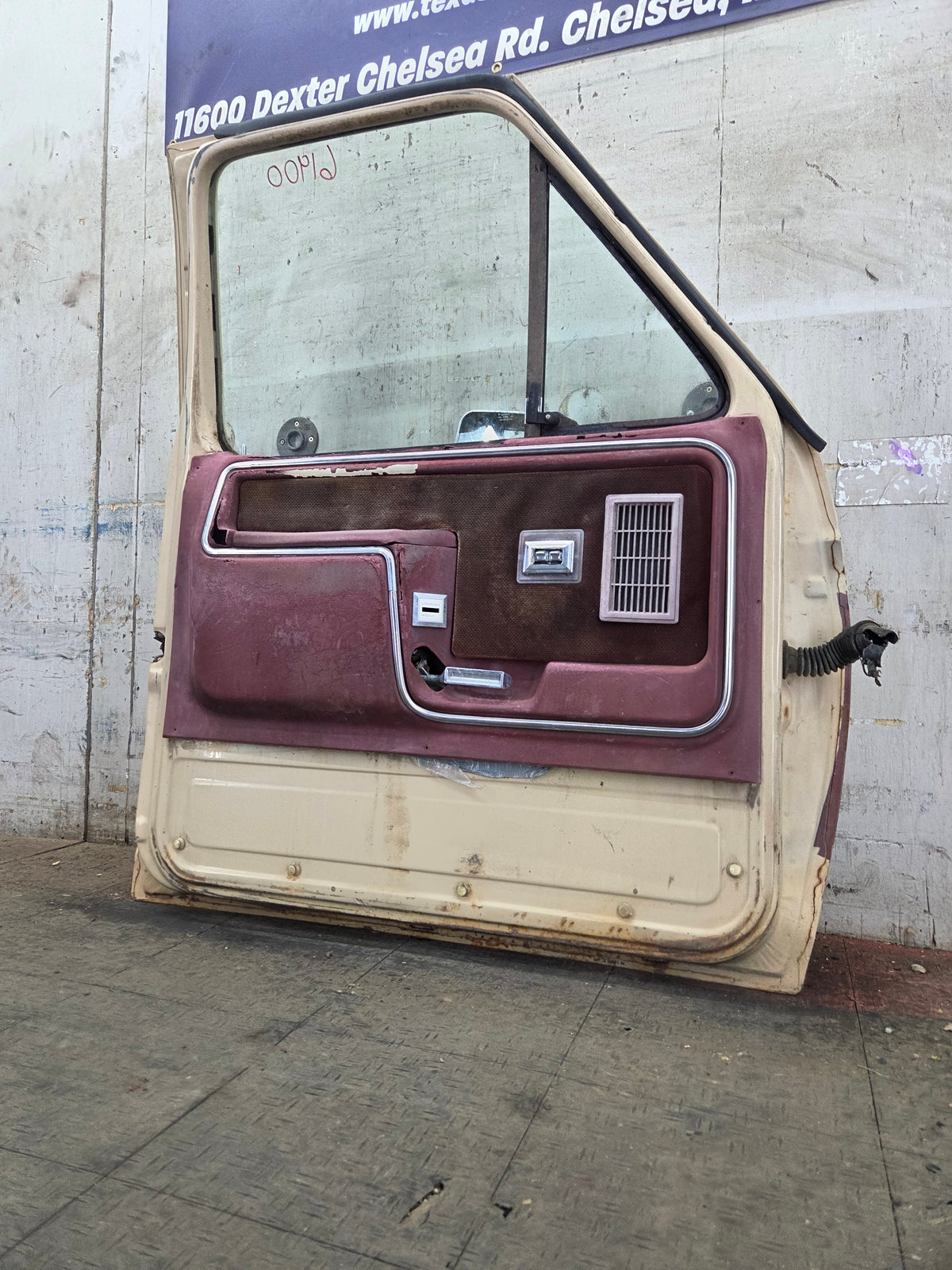1980-1986 Ford F100 F150 F250 F350 LH Driver Side Front Door