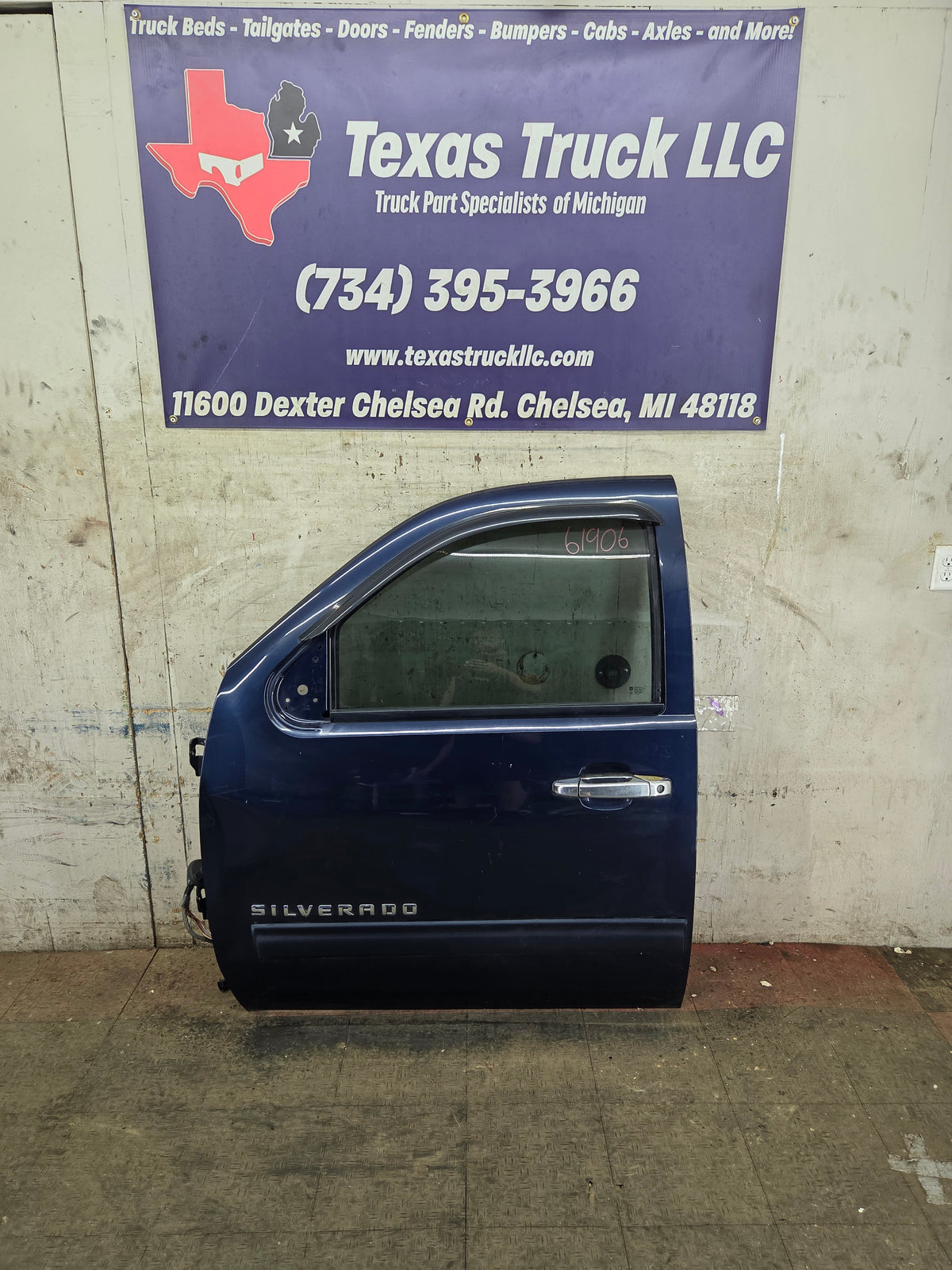 2007-2013 Chevrolet Silverado 1500 2500 3500 HD LH Front Driver Side Door