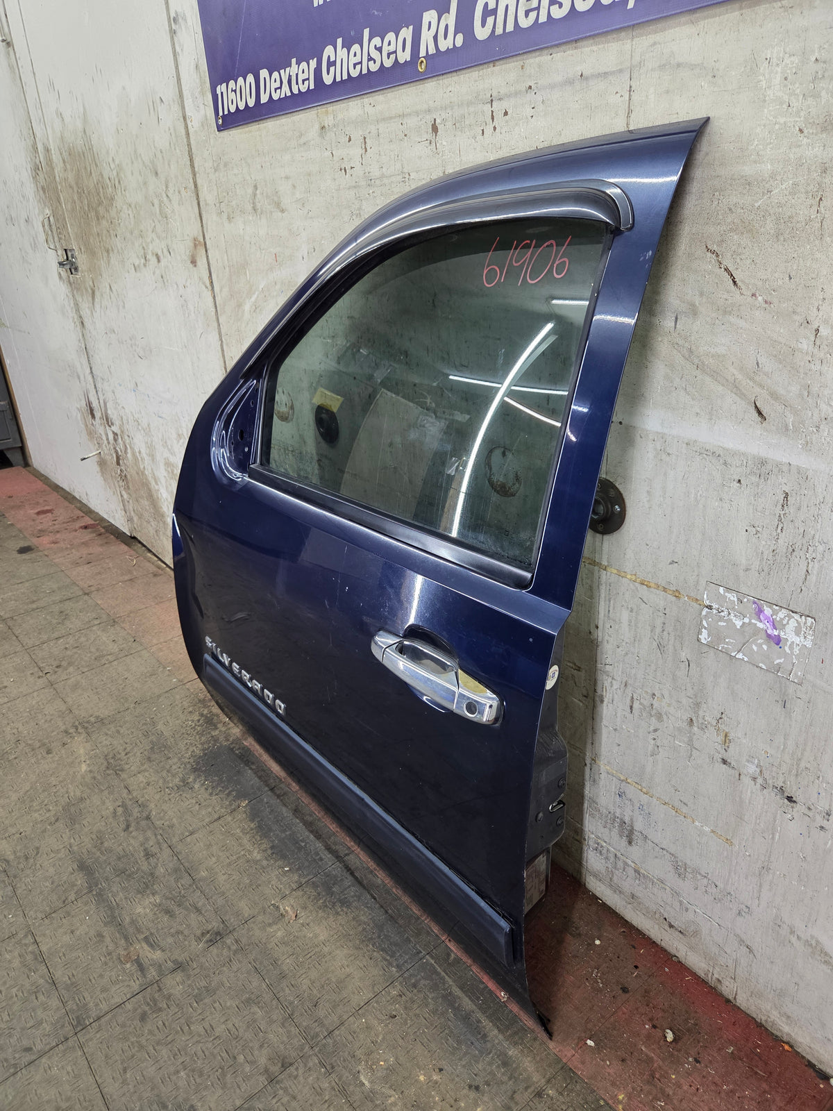 2007-2013 Chevrolet Silverado 1500 2500 3500 HD LH Front Driver Side Door