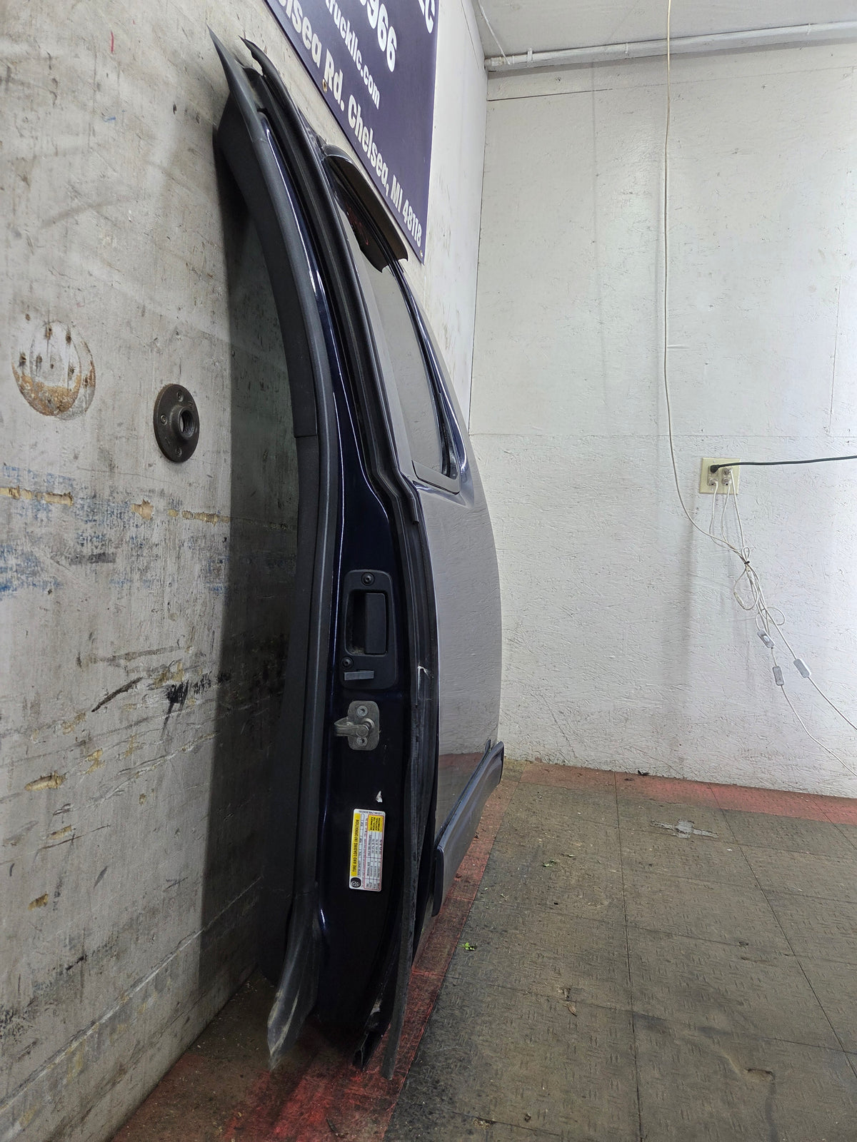 2007-2013 Chevrolet Silverado 1500 2500 3500 HD Driver Side Extended Cab LH Rear Door
