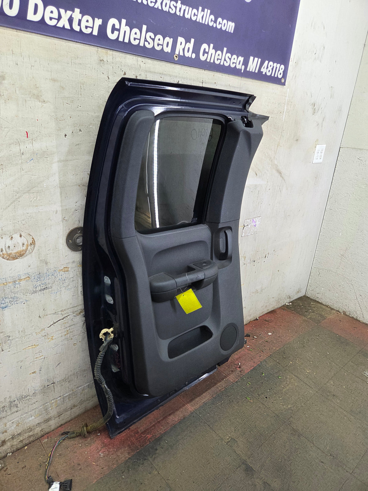 2007-2013 Chevrolet Silverado 1500 2500 3500 HD Driver Side Extended Cab LH Rear Door