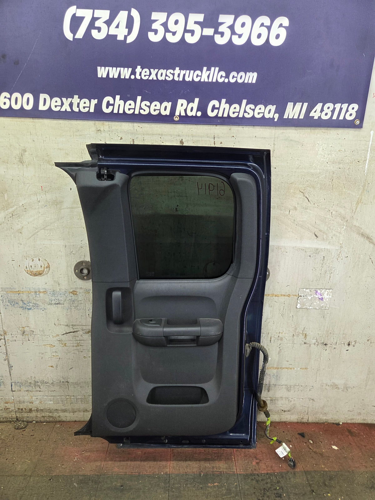 2007-2013 Chevrolet Silverado / GMC Sierra 1500 2500 3500 HD Passenger side Extended Cab RH Rear Door