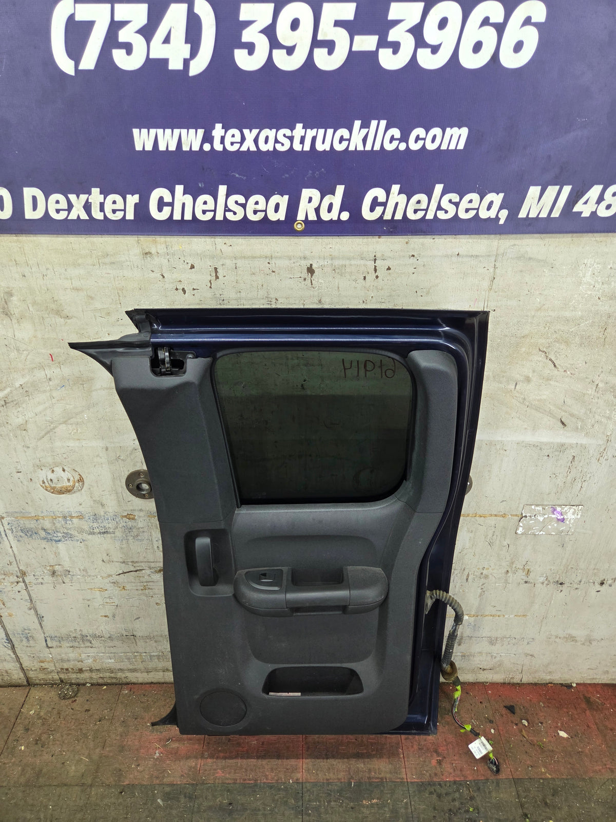2007-2013 Chevrolet Silverado / GMC Sierra 1500 2500 3500 HD Passenger side Extended Cab RH Rear Door