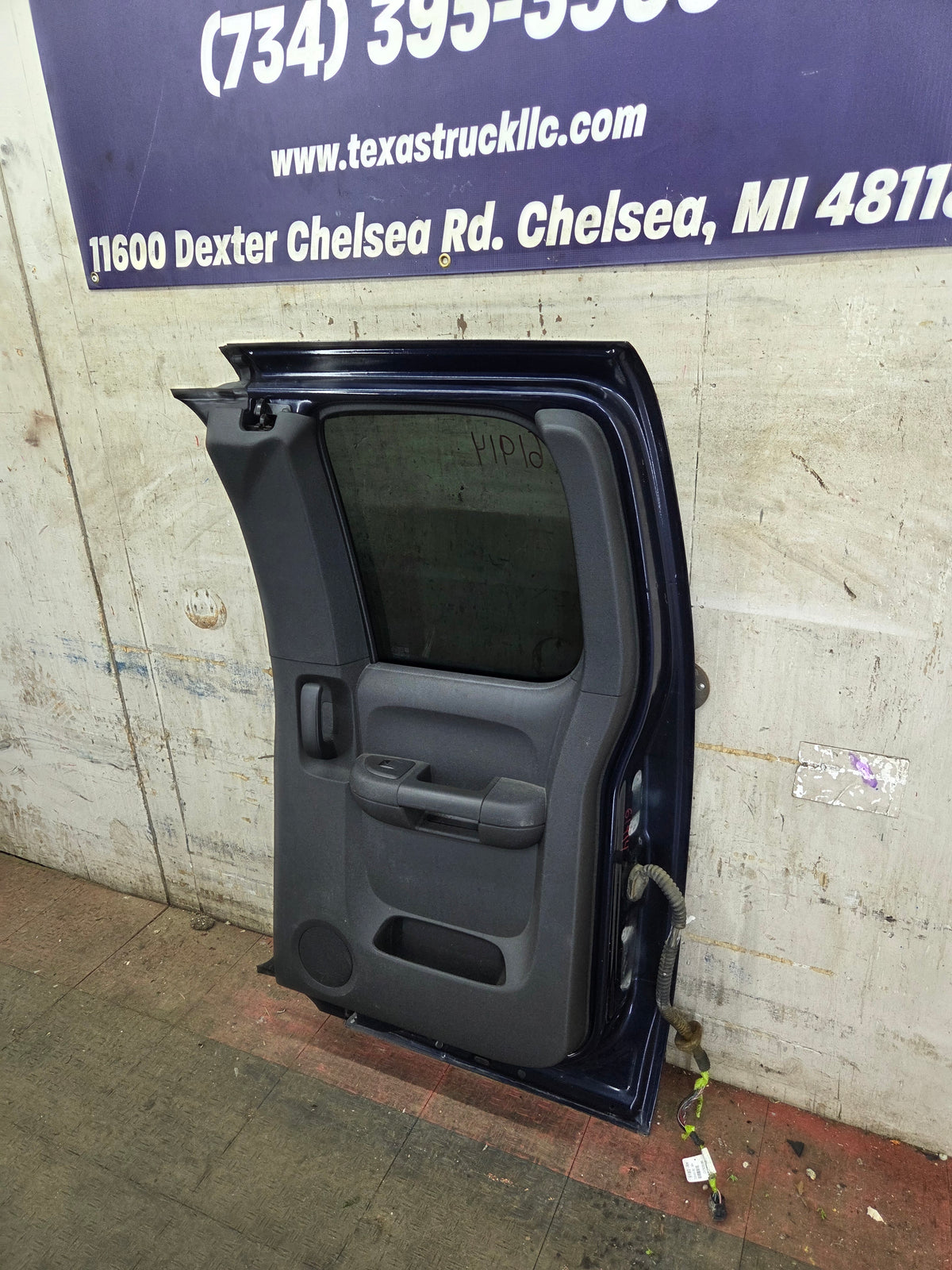 2007-2013 Chevrolet Silverado / GMC Sierra 1500 2500 3500 HD Passenger side Extended Cab RH Rear Door