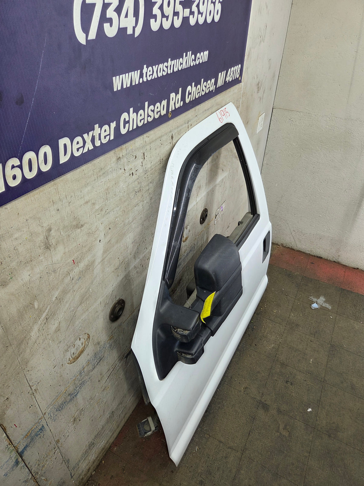 2012-2016 Ford Super Duty LH Driver Side Front Door F250 F350 F450 F550