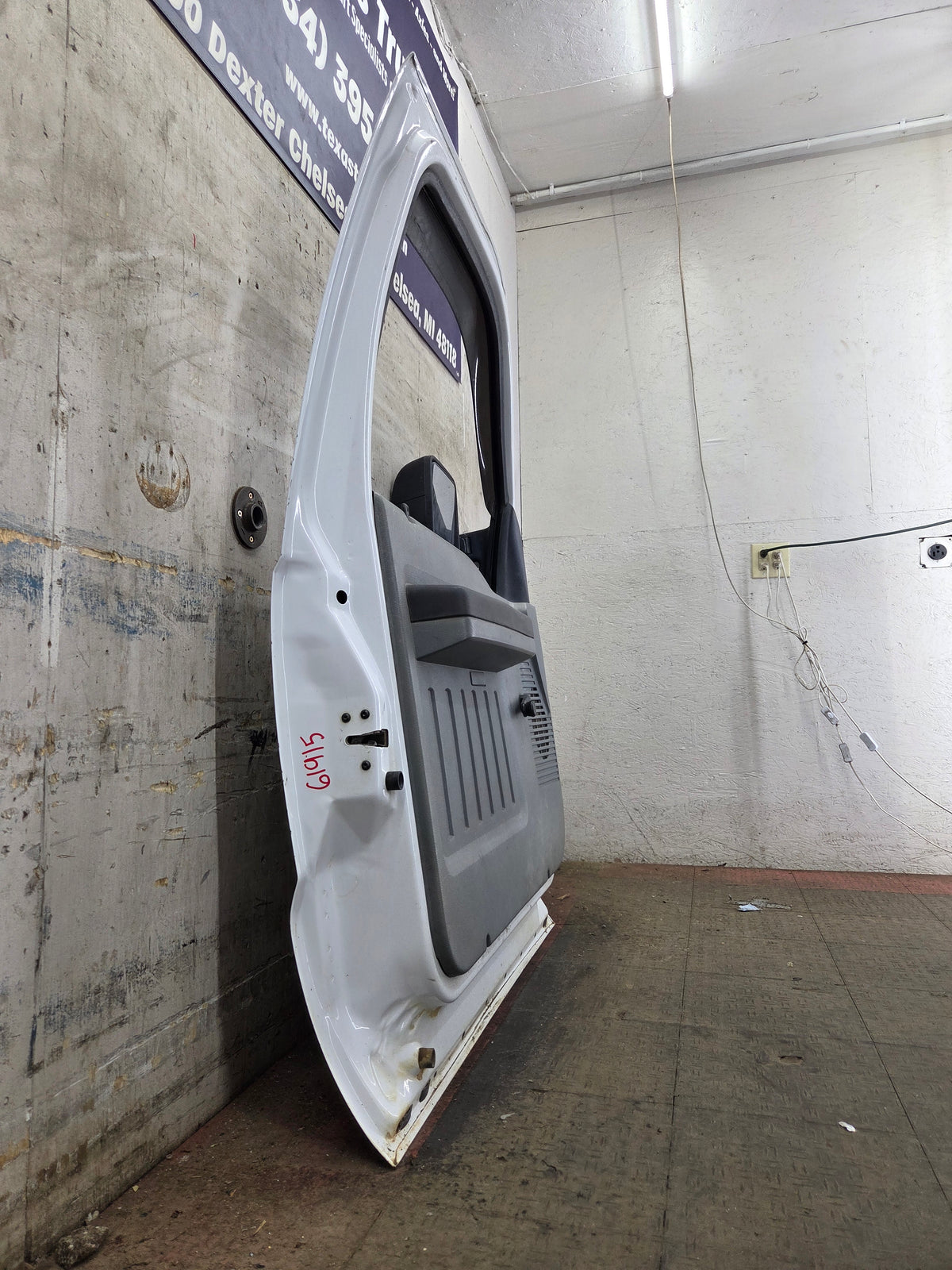 2012-2016 Ford Super Duty LH Driver Side Front Door F250 F350 F450 F550