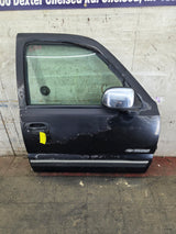 1999-2006 Chevrolet Silverado / GMC Sierra 1500 2500 3500 HD Front Passenger side Door RH