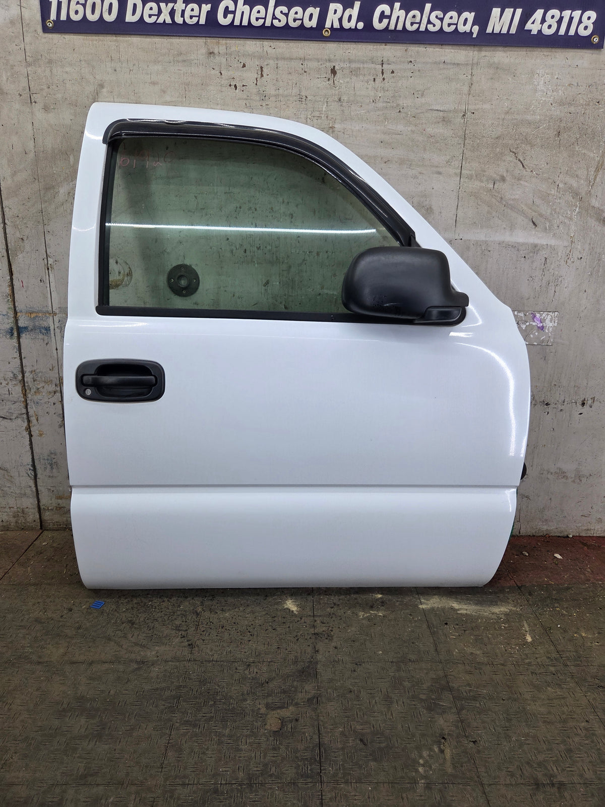 1999-2006 Chevrolet Silverado / GMC Sierra 1500 2500 3500 HD Front Passenger side Door RH