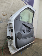 1999-2006 Chevrolet Silverado / GMC Sierra 1500 2500 3500 HD Front Passenger side Door RH