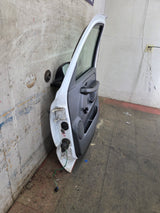 1999-2006 Chevrolet Silverado / GMC Sierra 1500 2500 3500 HD Front Passenger side Door RH