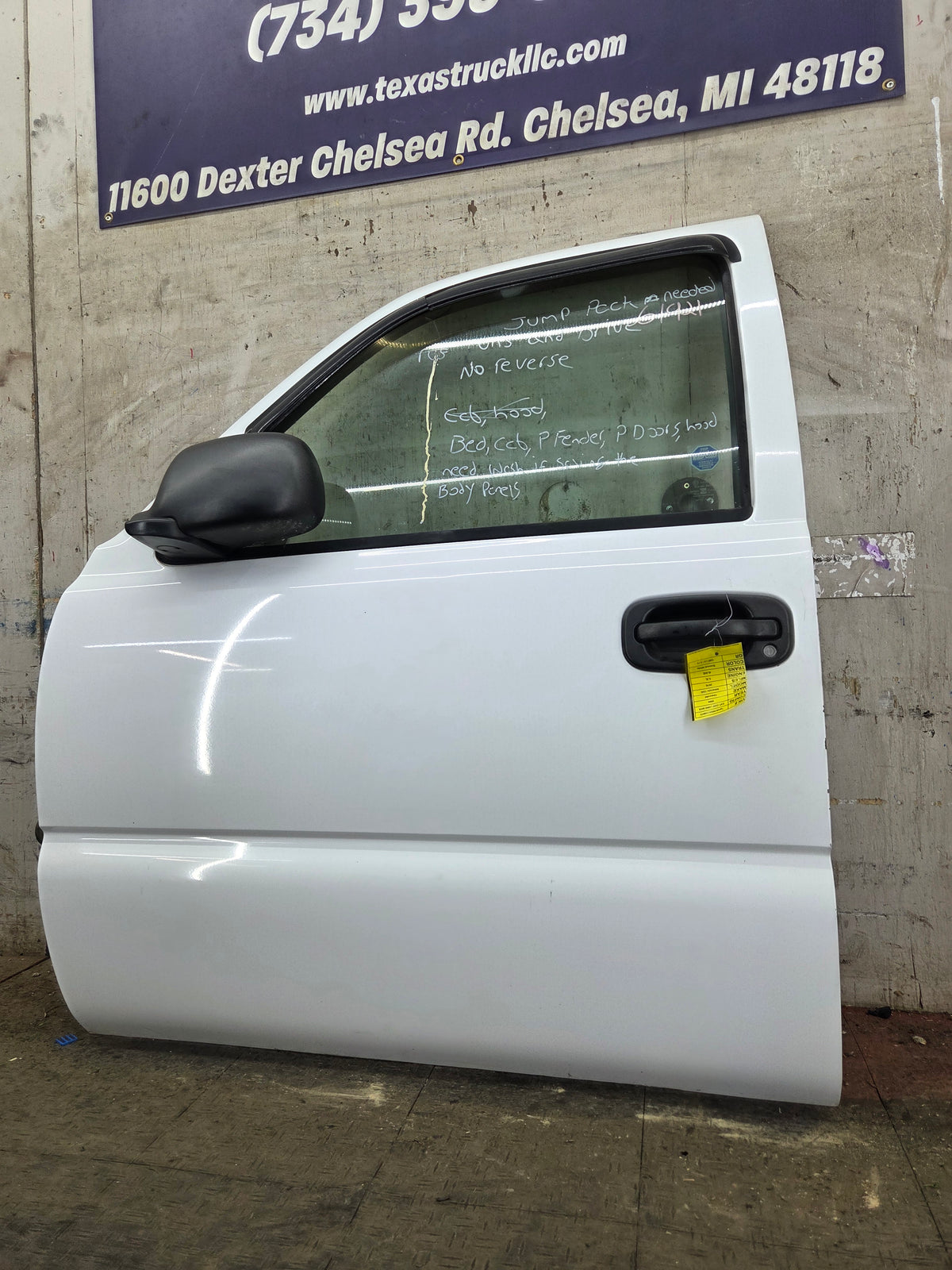 1999-2006 Chevrolet Silverado / GMC Sierra 1500 2500 3500 HD Front Driver Side Door LH