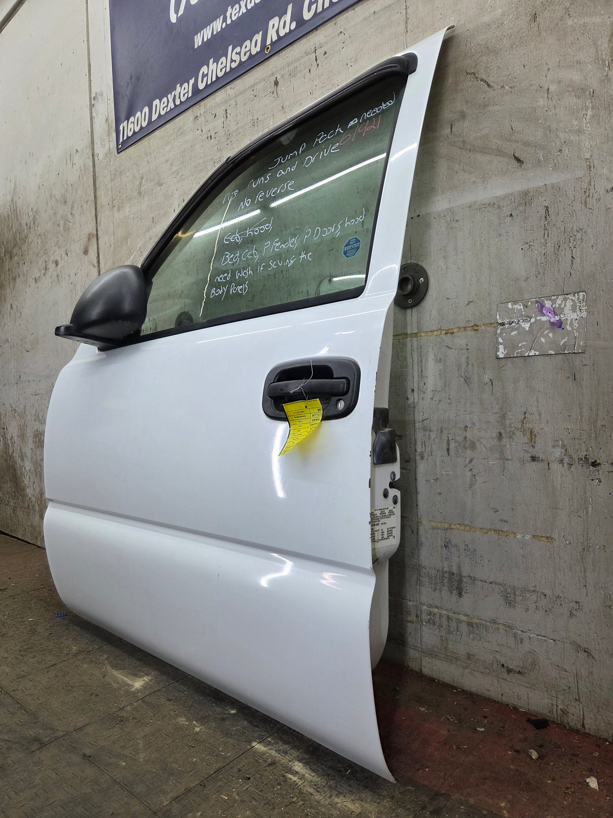 1999-2006 Chevrolet Silverado / GMC Sierra 1500 2500 3500 HD Front Driver Side Door LH