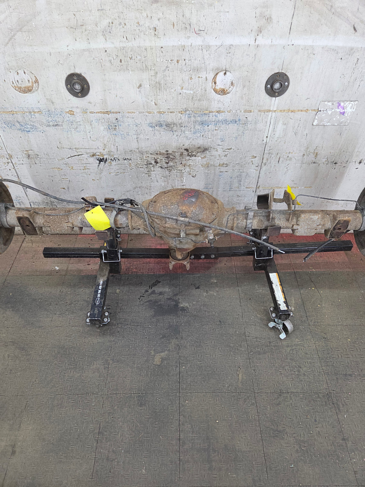 1999-2006 Chevrolet Silverado GMC Sierra 1500 3.23 Rear Axle