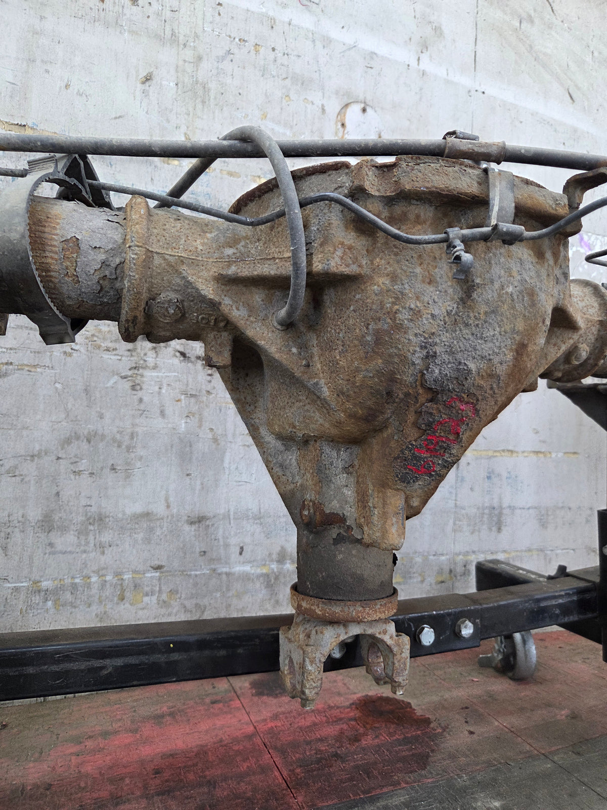 1999-2006 Chevrolet Silverado GMC Sierra 1500 3.23 Rear Axle