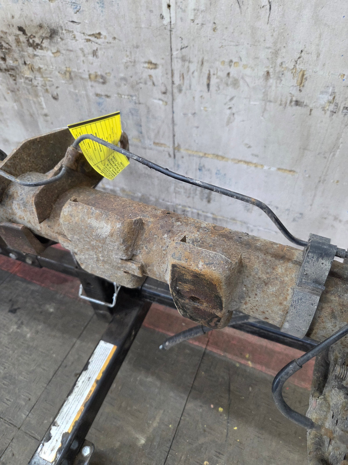1999-2006 Chevrolet Silverado GMC Sierra 1500 3.23 Rear Axle