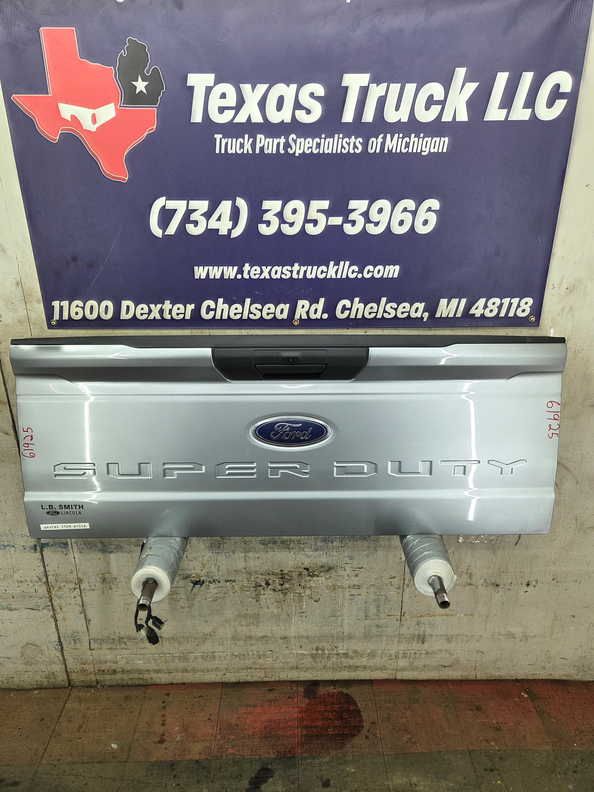 2023-2025 Ford F250 F350 F450 F550 Super Duty Tailgate
