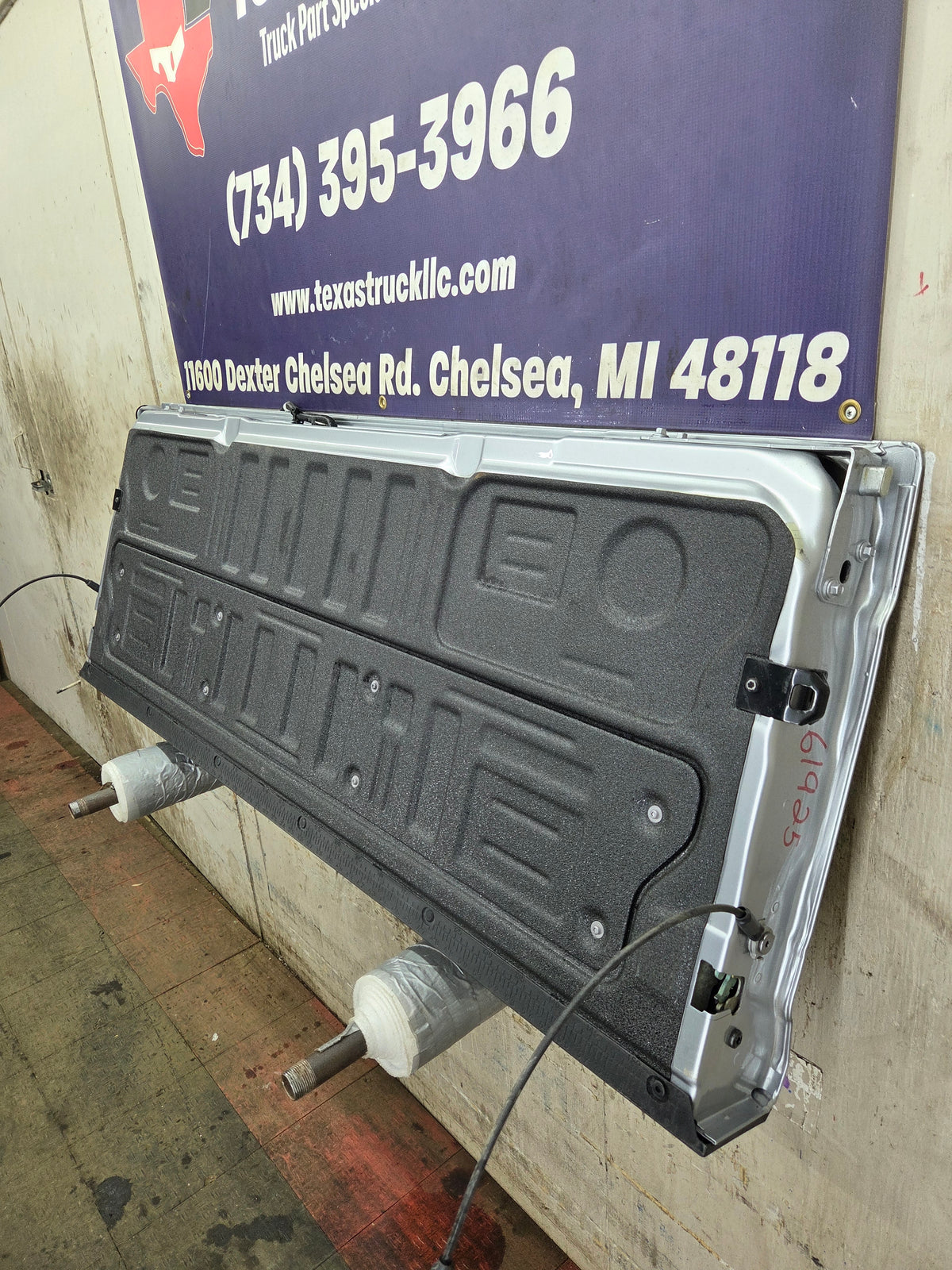 2023-2025 Ford F250 F350 F450 F550 Super Duty Tailgate