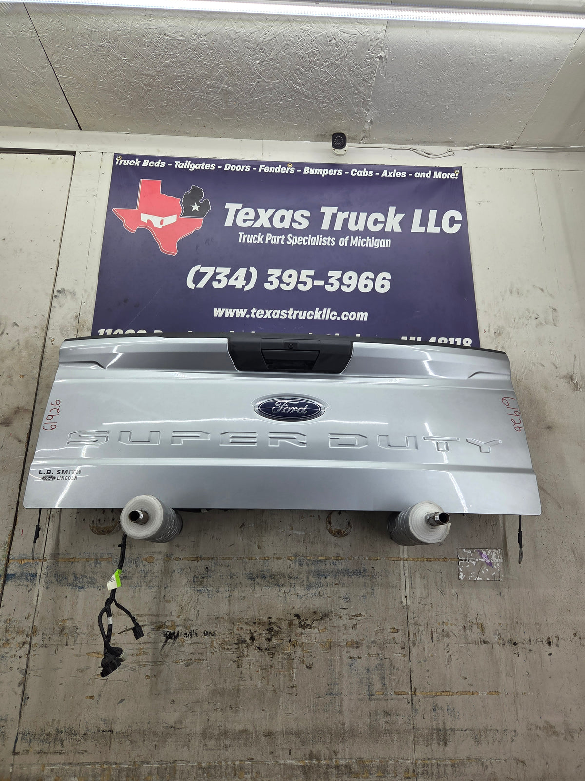 2023-2025 Ford F250 F350 F450 F550 Super Duty Tailgate