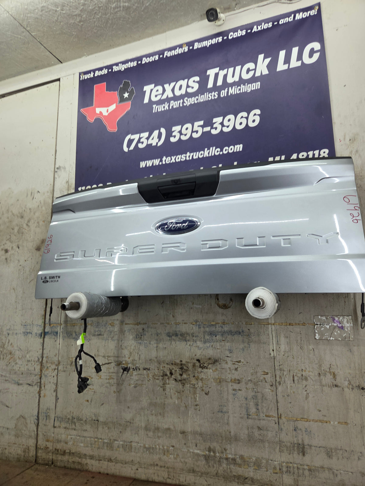 2023-2025 Ford F250 F350 F450 F550 Super Duty Tailgate
