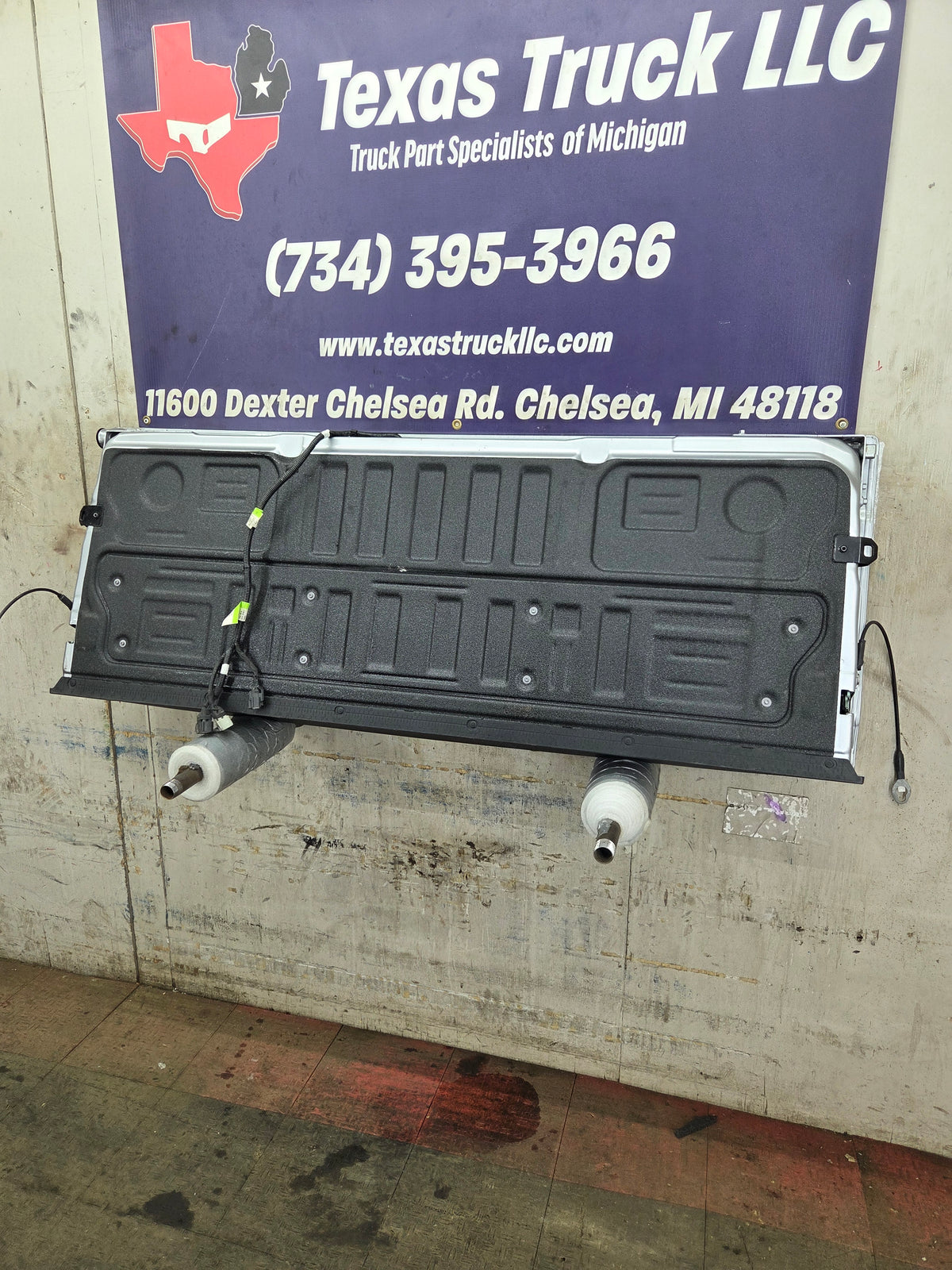 2023-2025 Ford F250 F350 F450 F550 Super Duty Tailgate